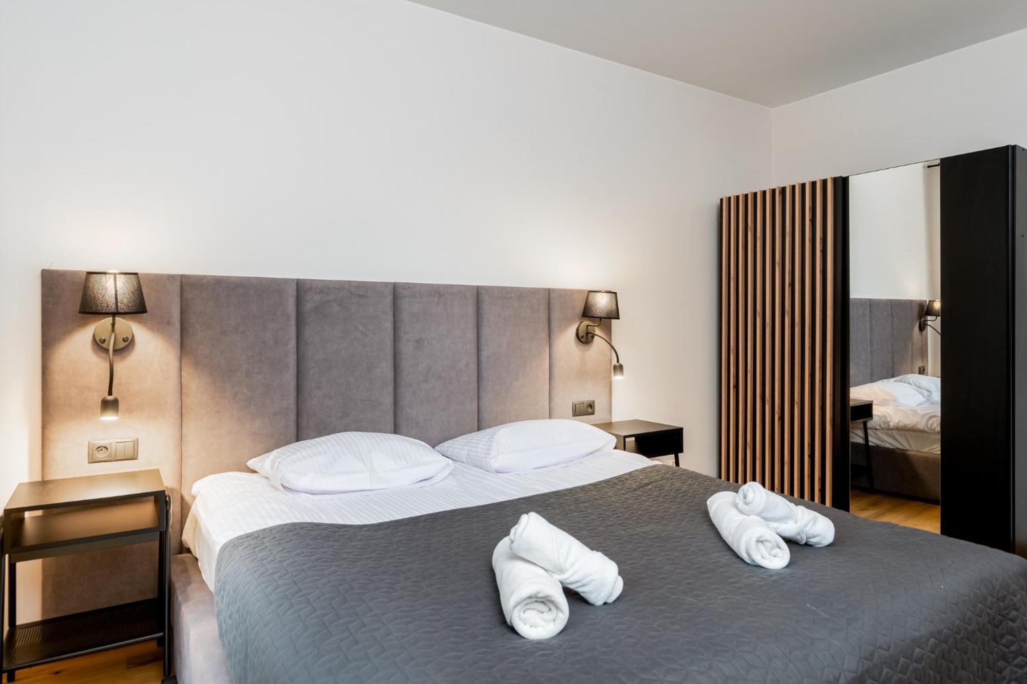 Revesen Premium Apartments Cracovia Exterior foto