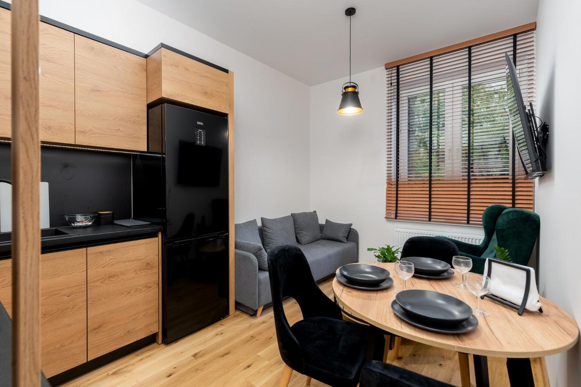 Revesen Premium Apartments Cracovia Exterior foto